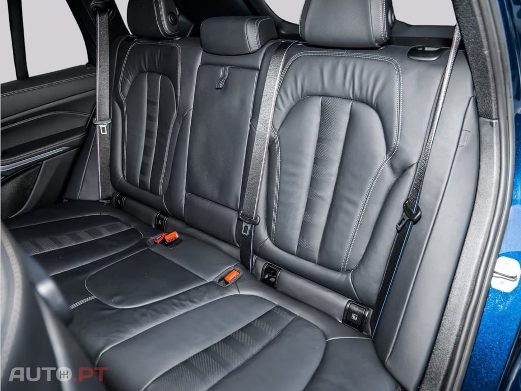 BMW X5 xDrive45e M Sport I.V.A DEDUTÍVEL 