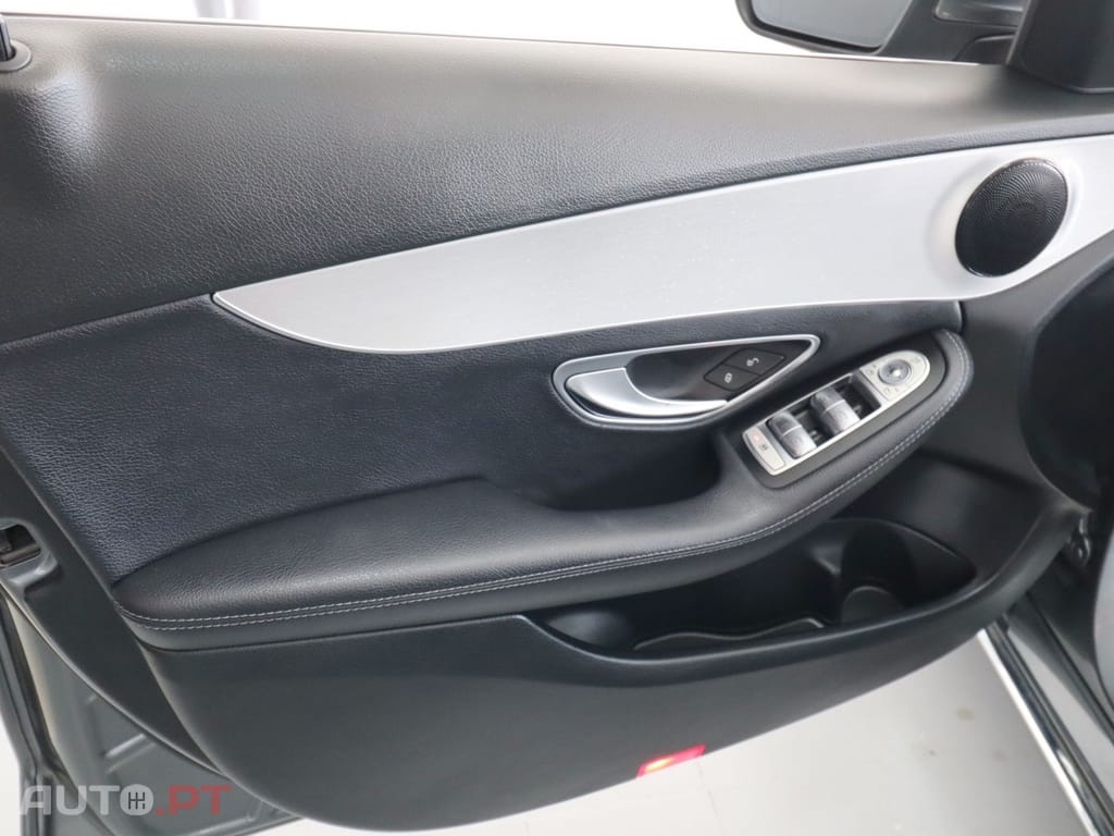 Mercedes-Benz C 300 BlueTEC Hybrid Avantgarde