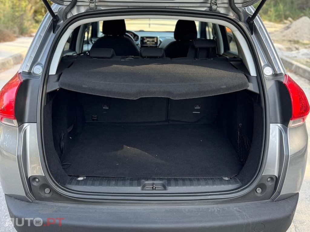 Peugeot 2008 1.2 PureTech Allure