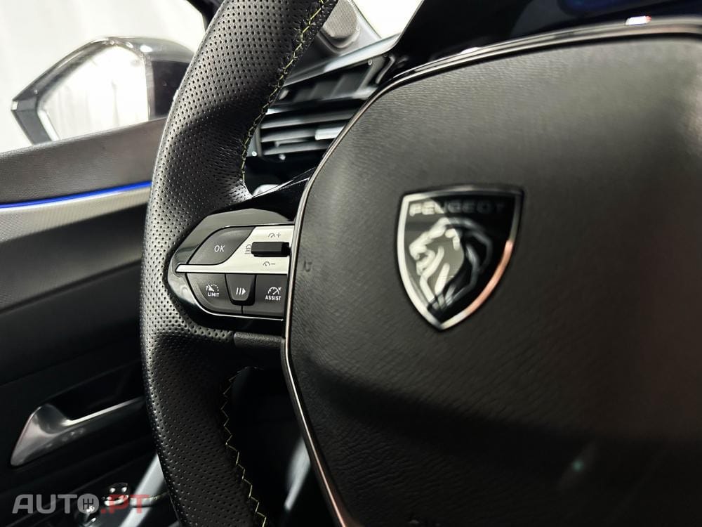 Peugeot 408 1.6 Hybrid GT e-EAT8
