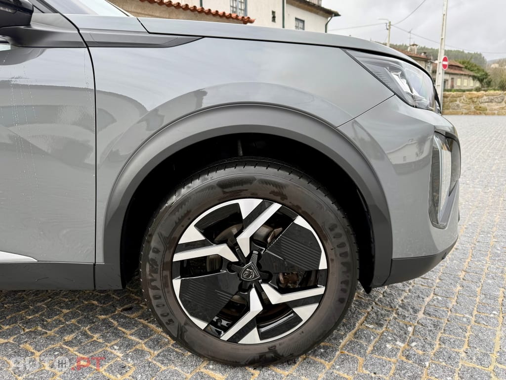 Peugeot 2008 1.2 PureTech Allure Pack