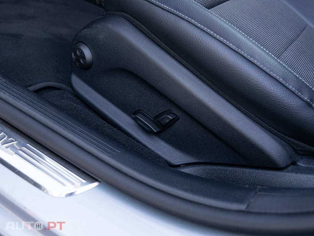 Mercedes-Benz E 300 de Avantgarde 4Matic