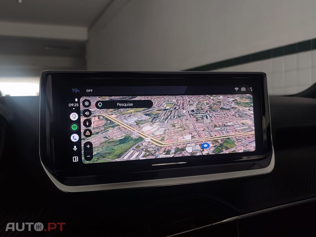 Peugeot 2008 1.2 PureTech Allure Pack