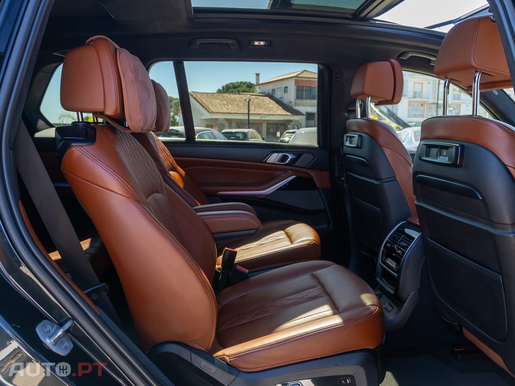 BMW X7 M50d
