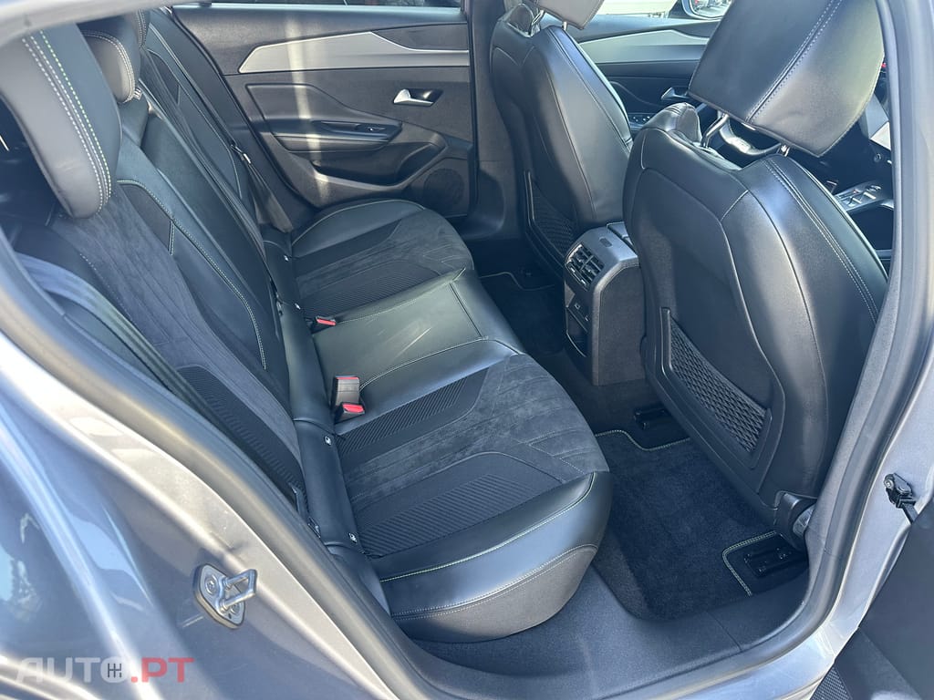 Peugeot 308 1.2 PureTech GT EAT8