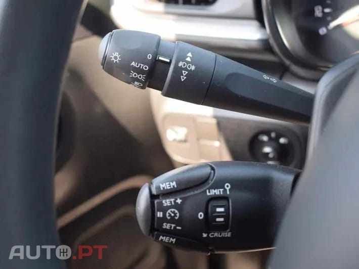 Citroen C3 1.2 PureTech Shine EAT6