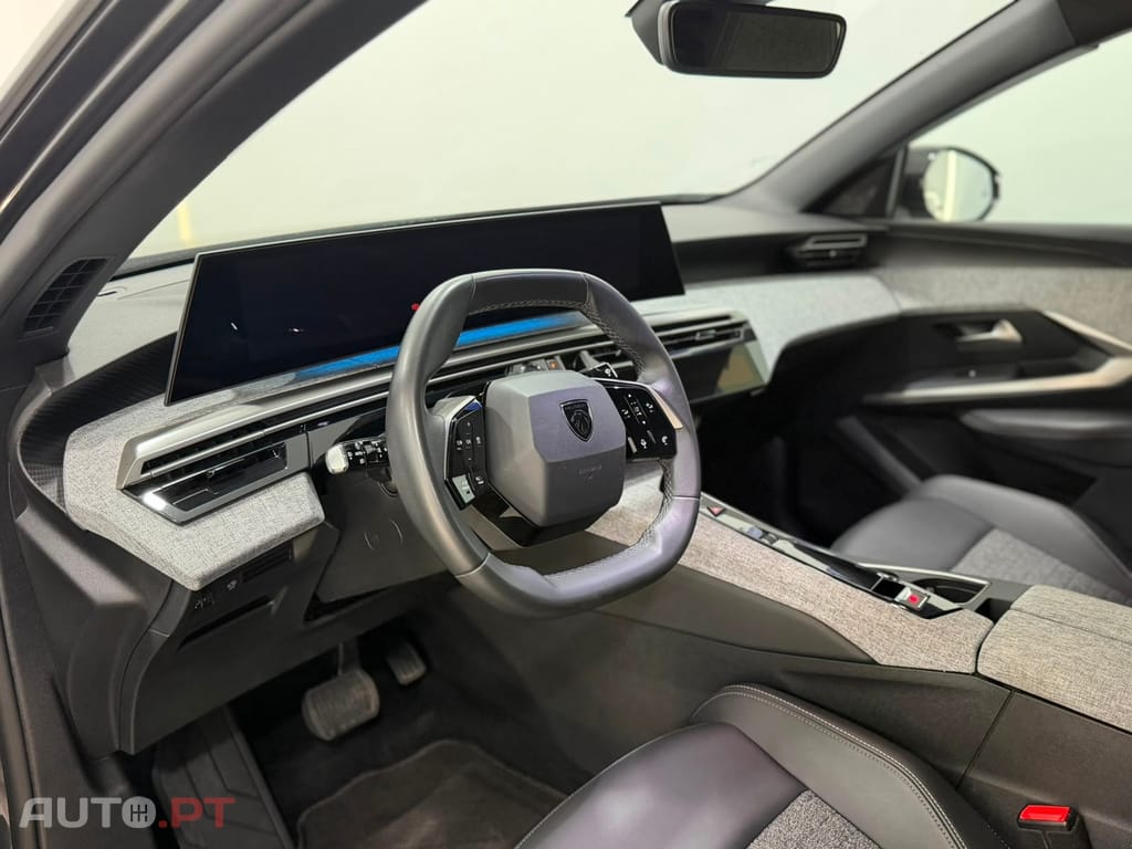 Peugeot 3008 1.2 Hybrid Allure e-DCS6