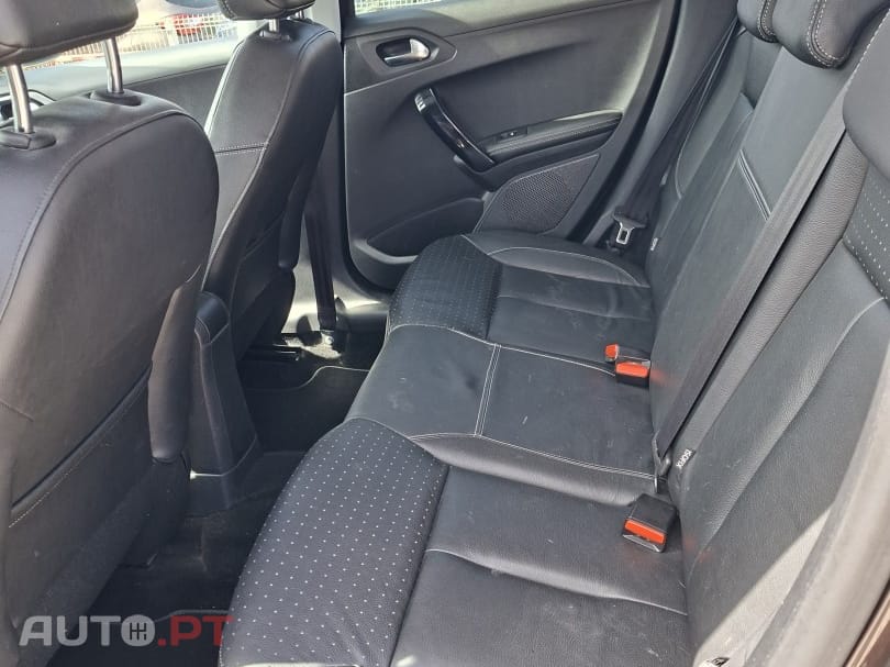 Peugeot 208 1.6 e-HDi Active 2-Tronic