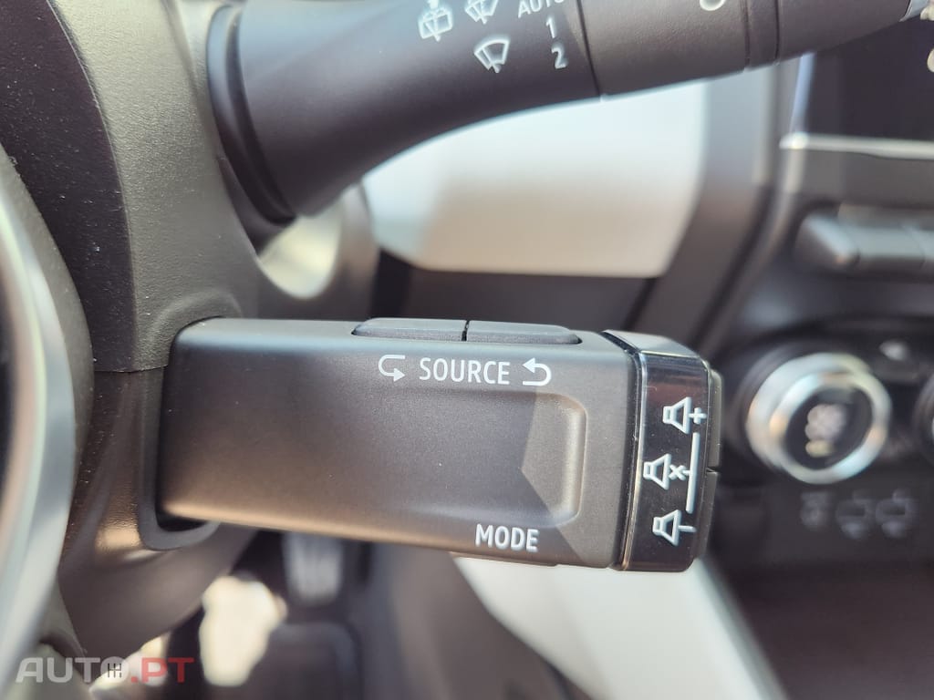 Renault Clio 1.6 E-Tech Intens