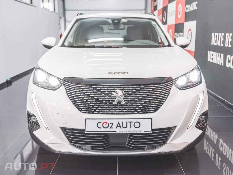 Peugeot 2008 1.5 BlueHDi Allure Pack EAT8