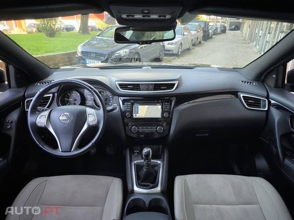 Nissan Qashqai 1.6 dCi Tekna Premium 17 360 S&S