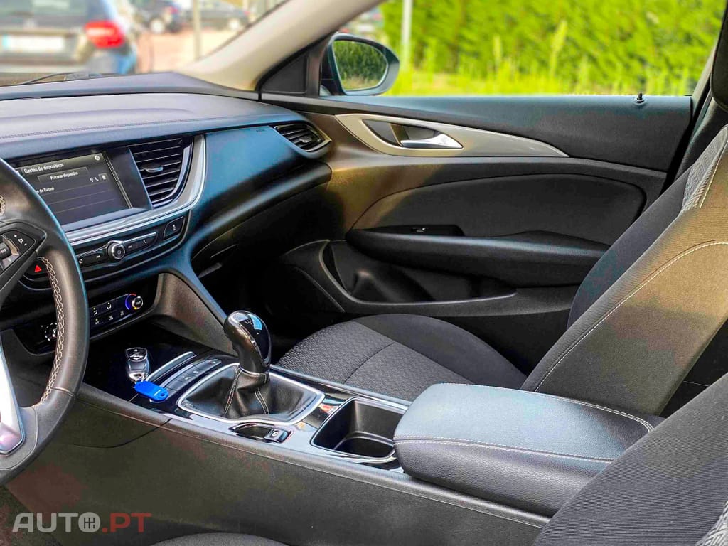 Opel Insignia 1.6 CDTi Business Edition