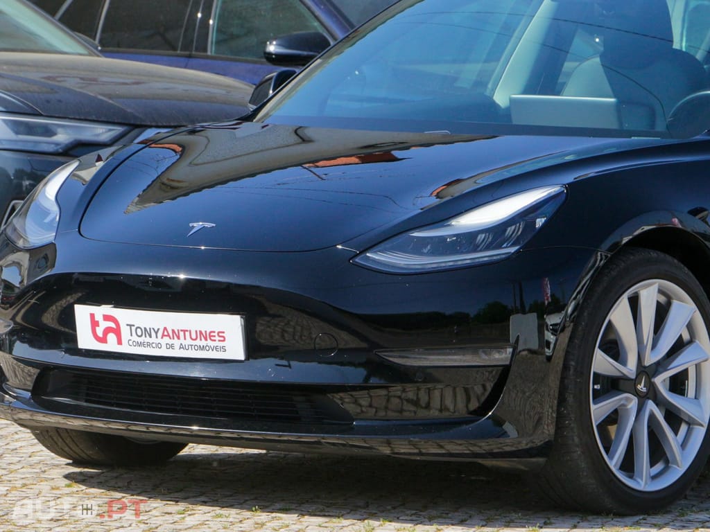 Tesla Model 3 Long-Range Dual Motor AWD