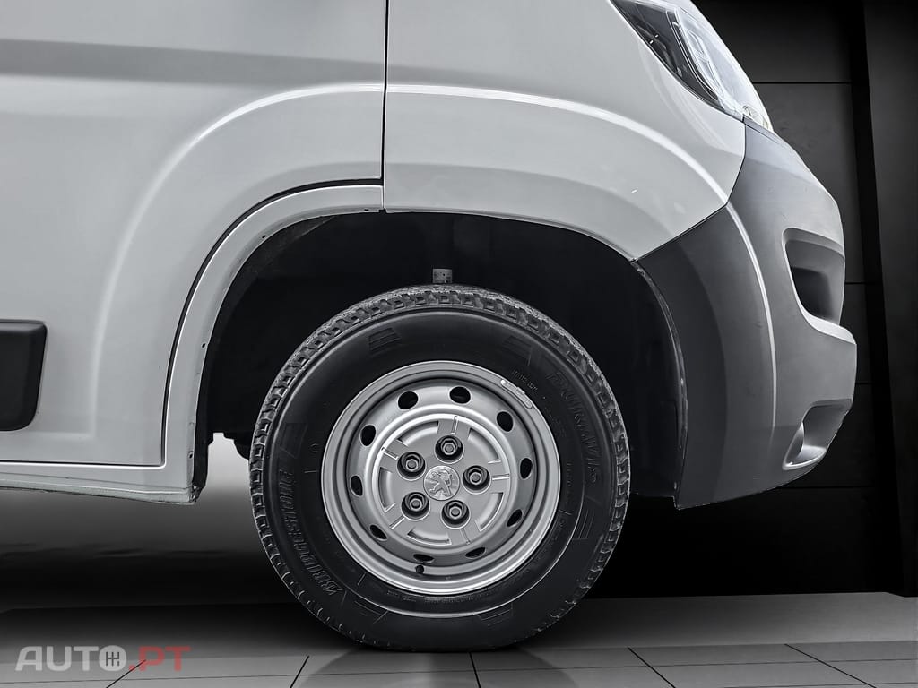 Peugeot Boxer 2.0 BlueHDi 333 L3H2 Pro