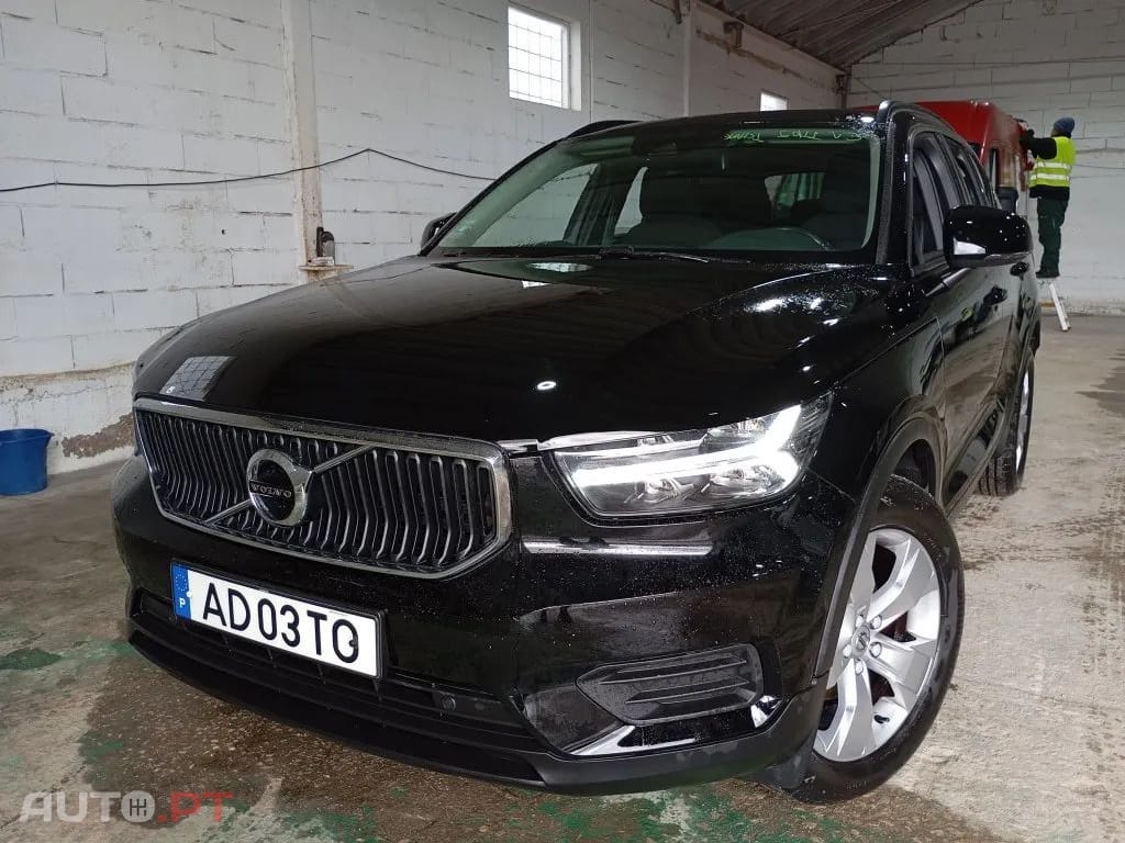 Volvo XC40 1.5 T2 Momentum
