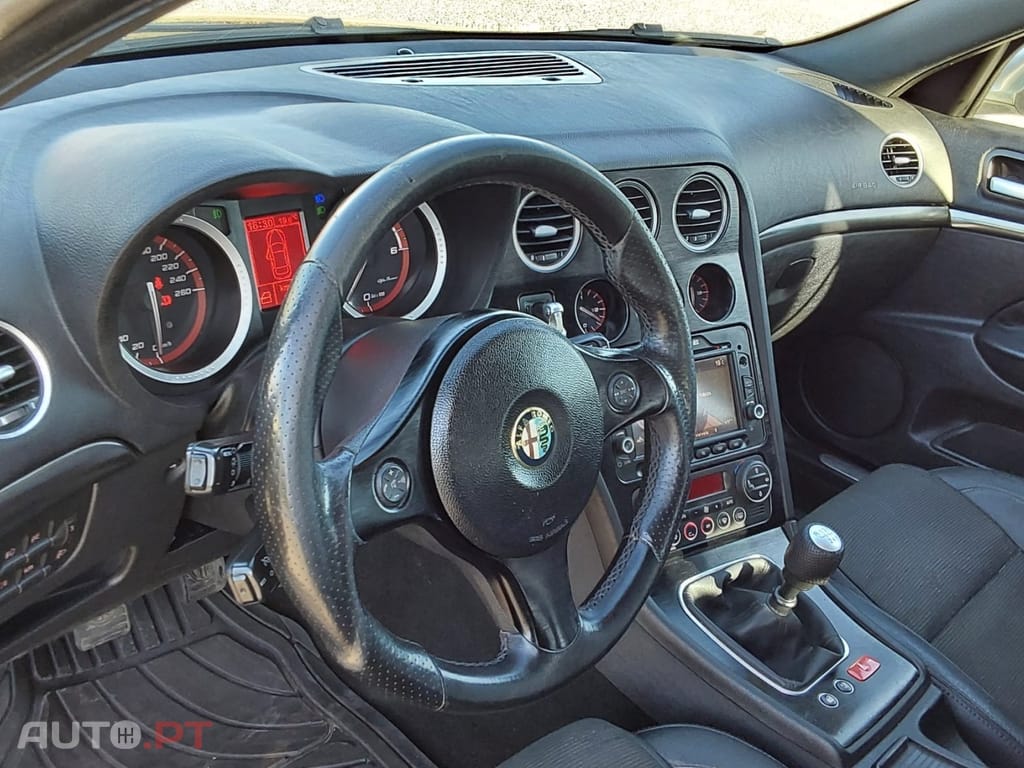 Alfa Romeo 159 Sportwagon 2.0 JTDm Distinctive P.Sport+