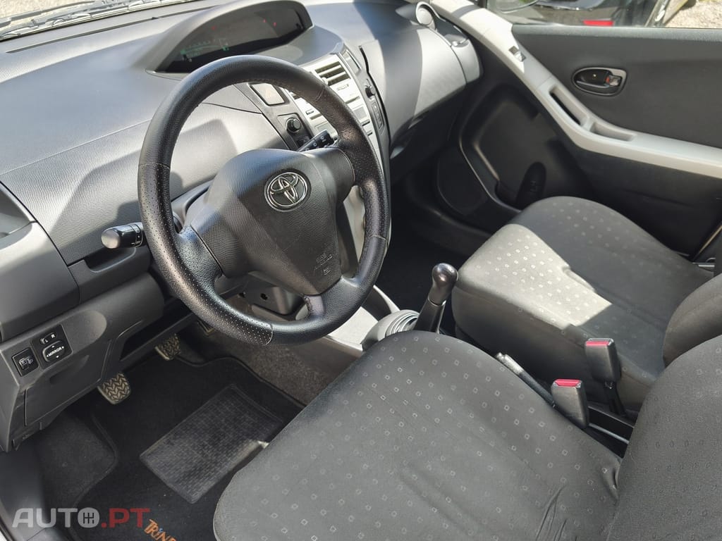 Toyota Yaris 1.0 VVT-i
