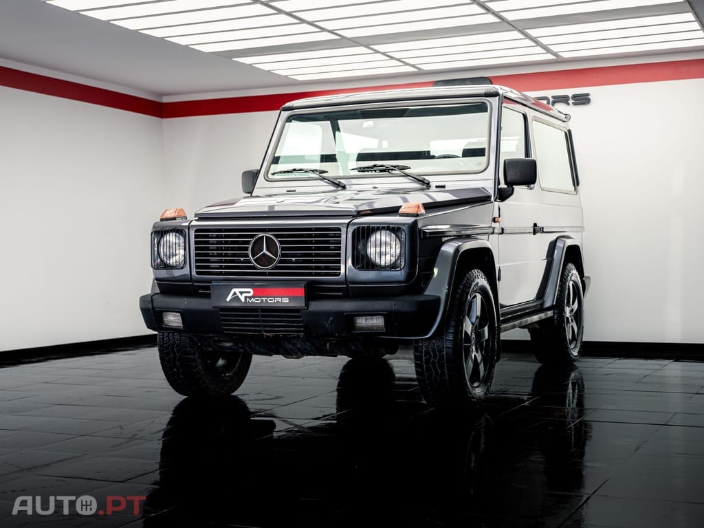 Mercedes-Benz G 320 Auto