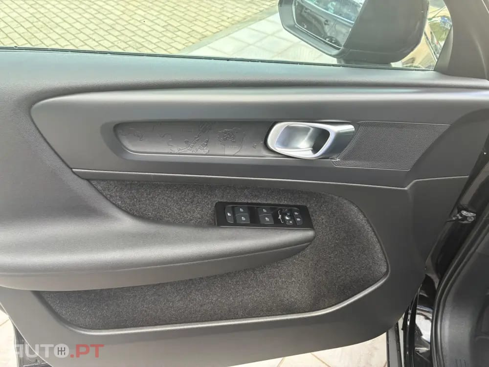 Volvo XC40 1.5 T2 Momentum Plus Geartronic