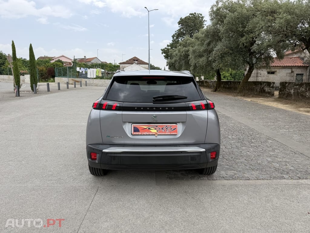 Peugeot E-2008 50 kWh Allure