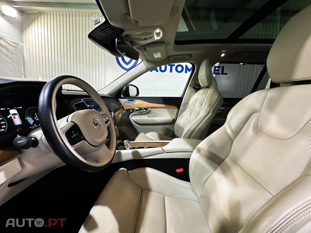 Volvo XC90 T8 AWD Twin Engine Geartronic Inscription