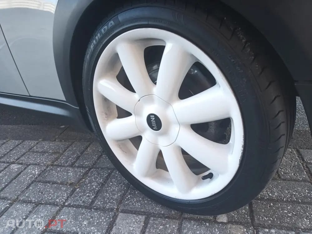 MINI Cooper Cooper D