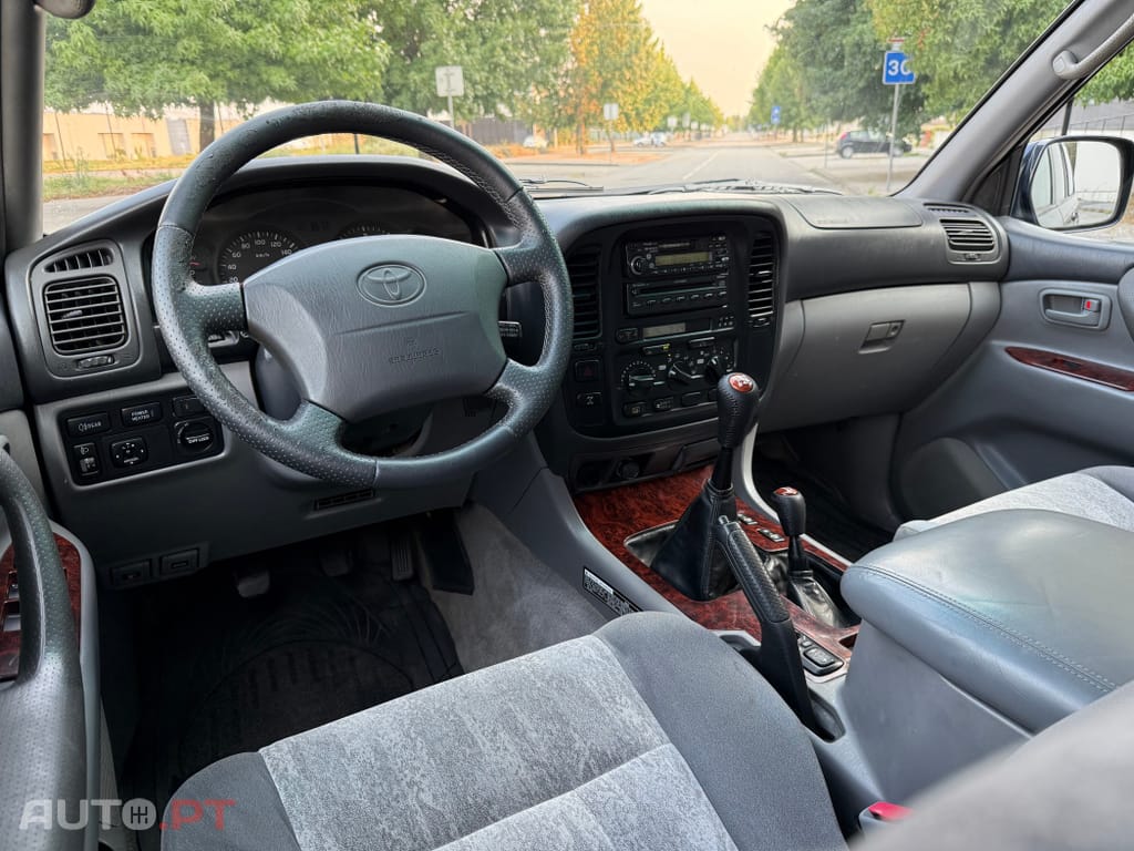 Toyota Land Cruiser SW 4.2 TDi