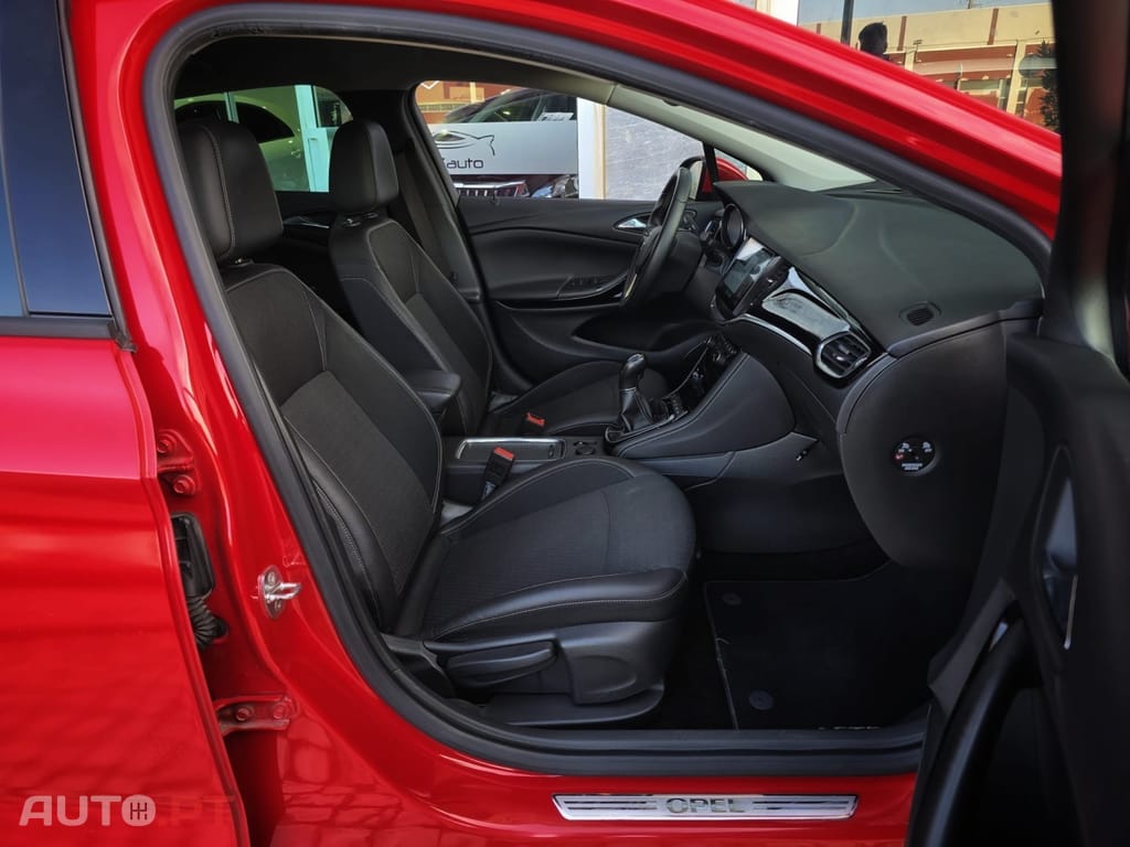 Opel Astra 1.6 CDTI Dynamic S/S