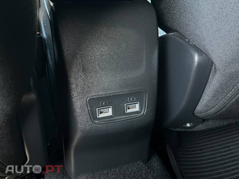 Peugeot 2008 1.2 PureTech Allure Pack