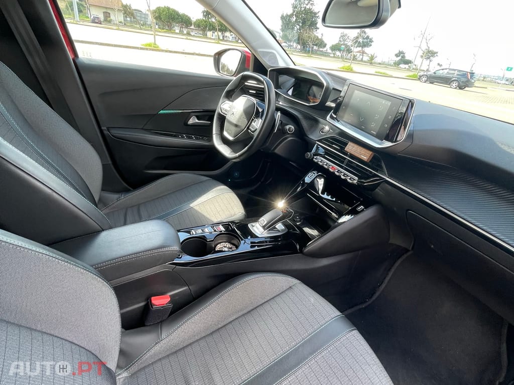 Peugeot 208 Allure Pack 1.2 Puretech