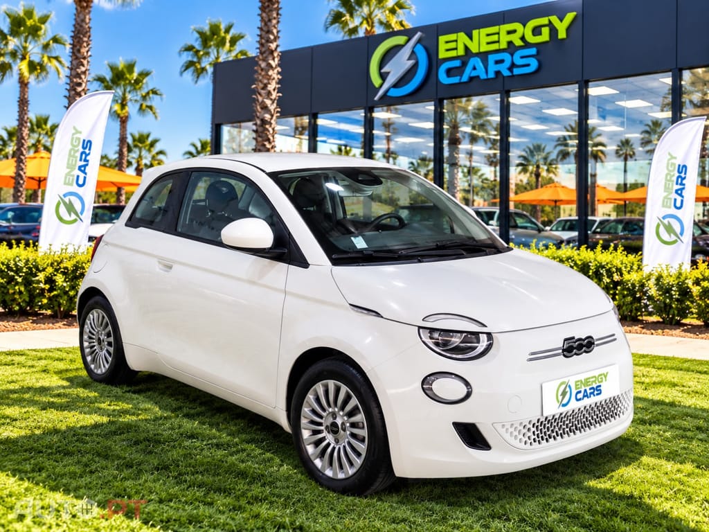 Fiat 500e Action
