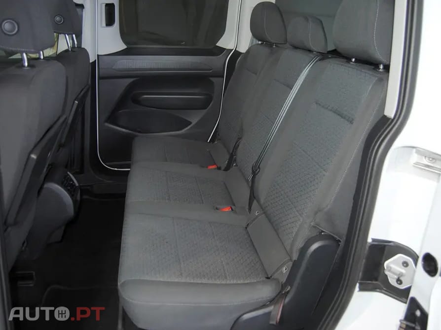Ford Tourneo 2.0 TDCi Titanium 5 lugares
