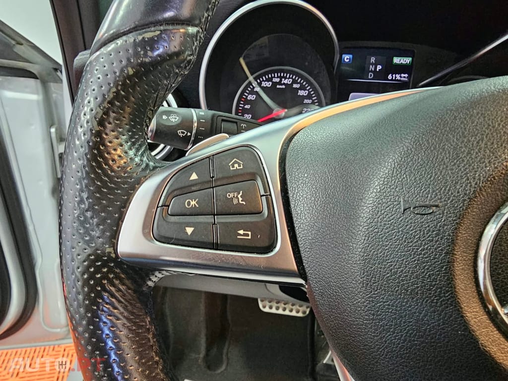 Mercedes-Benz C 300 h AMG Line