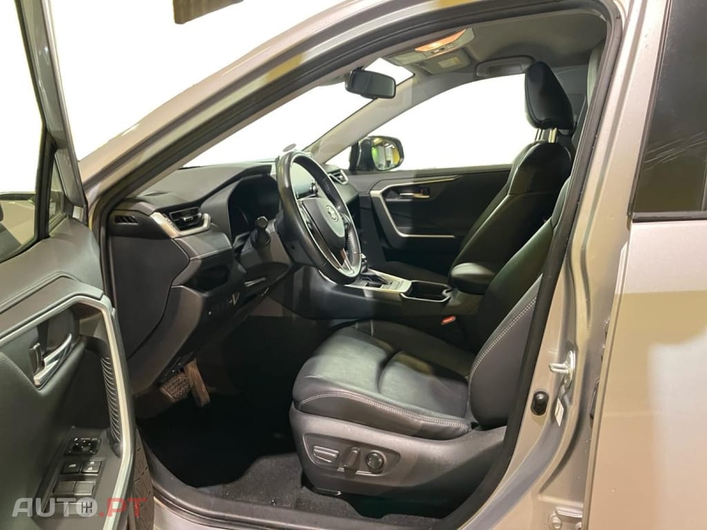 Toyota RAV4 2.5 Pro Dynamic Business