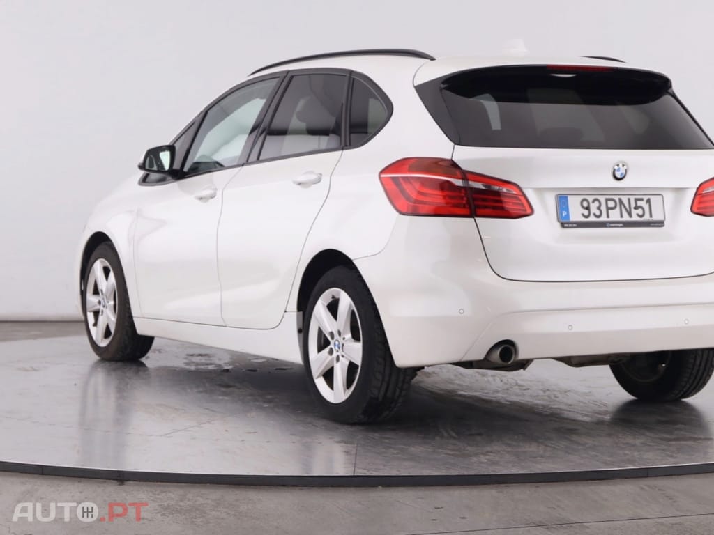 BMW 216 d Advantage