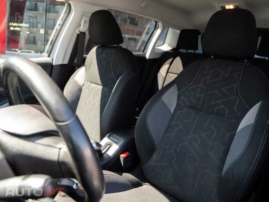 Peugeot 2008 1.6 BlueHDi Access
