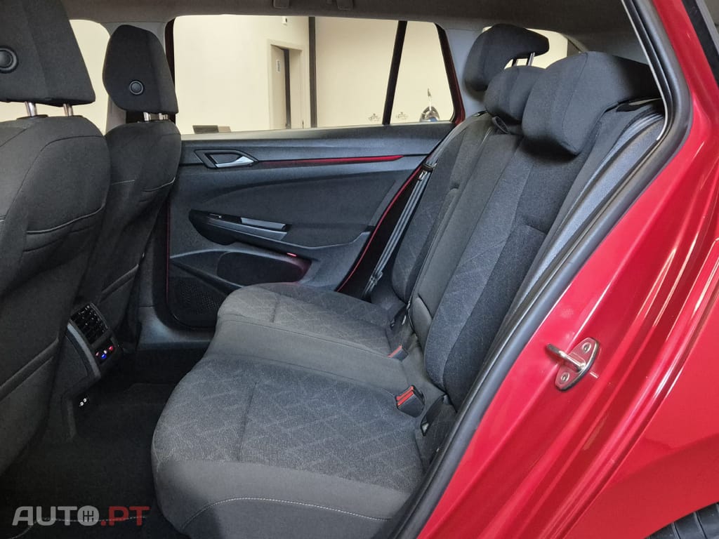 Volkswagen Golf Variant 1.5 TSI Life 