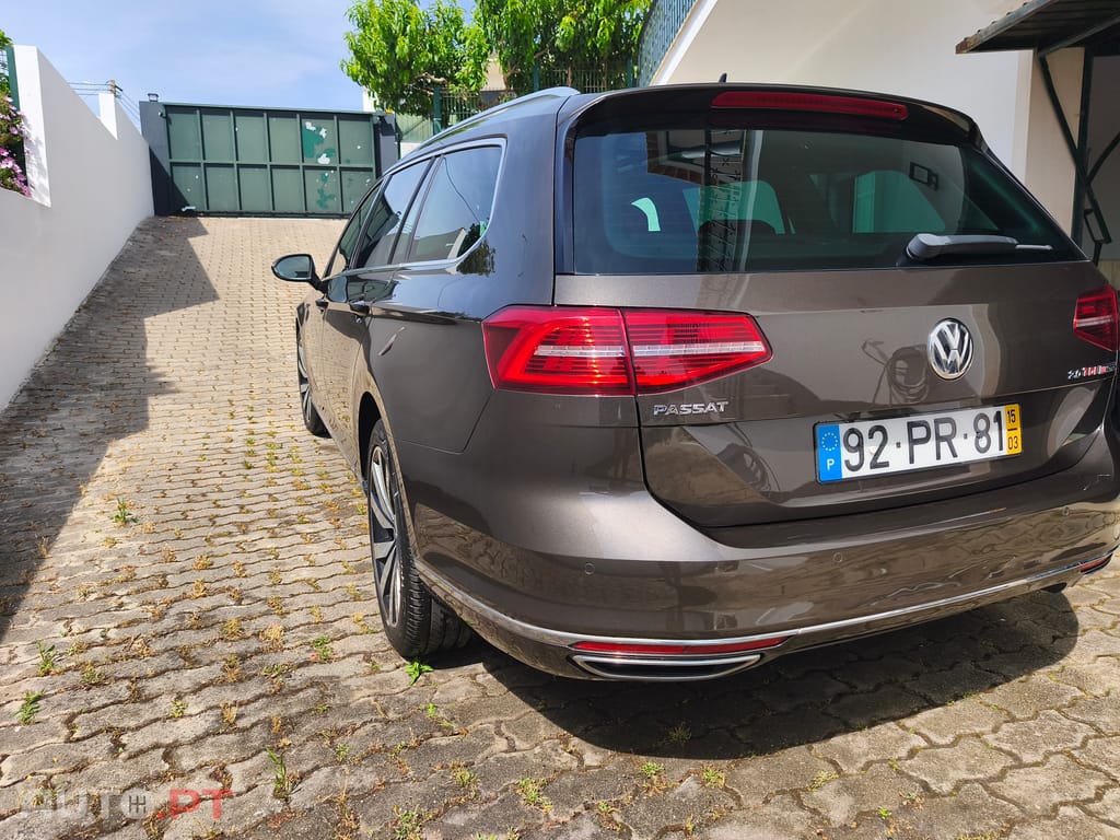 Volkswagen Passat Variant biTDI 240cv 4MOTION DSG Highline
