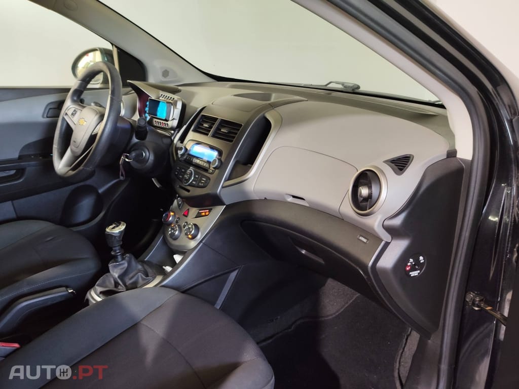 Chevrolet Aveo 1.2 LT