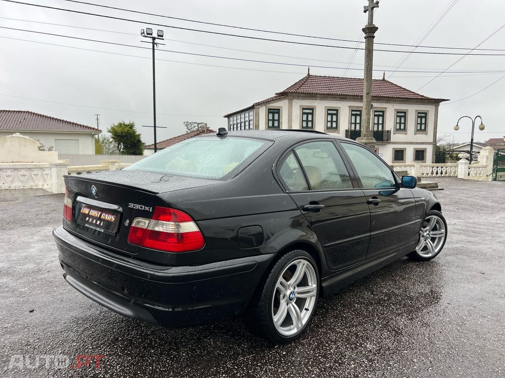 BMW 330 iX
