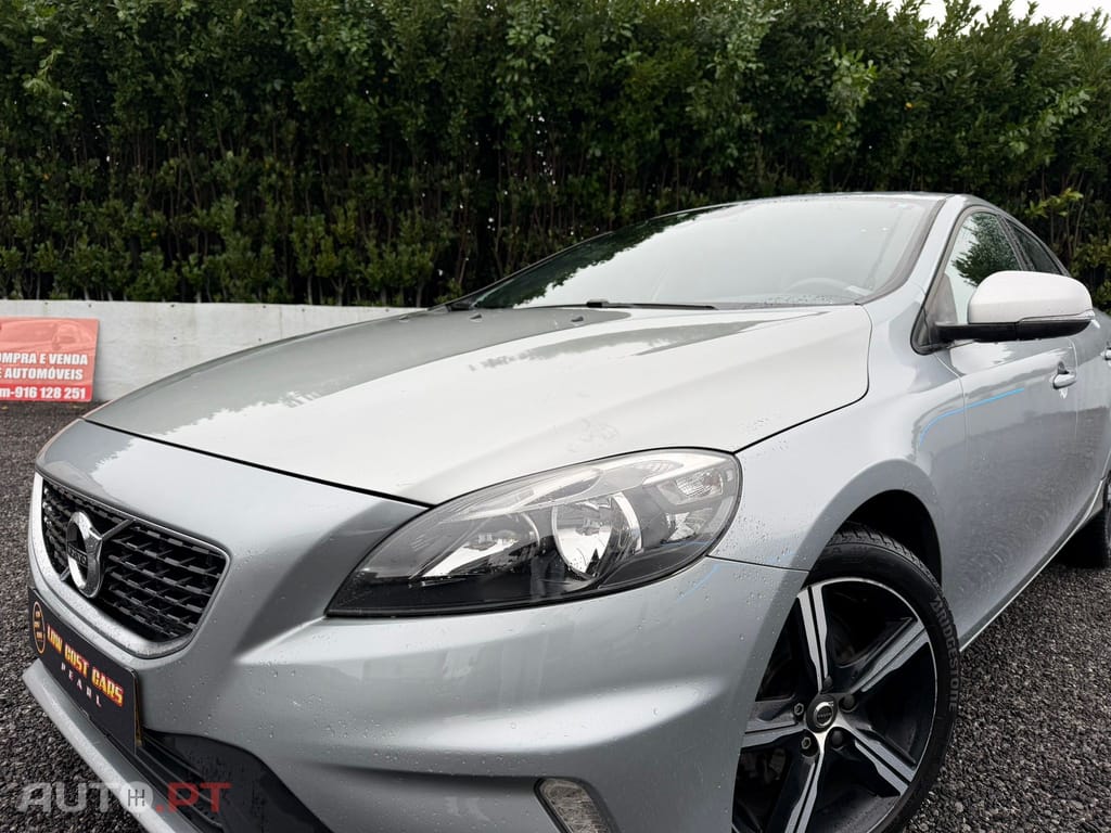 Volvo V40 2.0 D2 R-Design