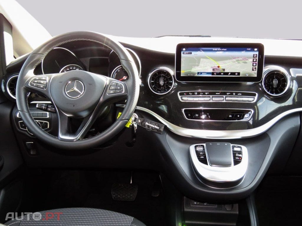 Mercedes-Benz EQV 300 extralong I.V.A DEDUTÍVEL 