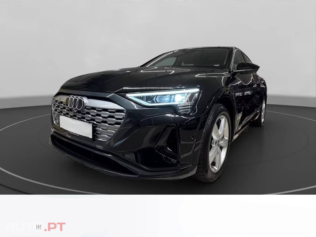 Audi Q8 E-Tron 50 quattro Advanced