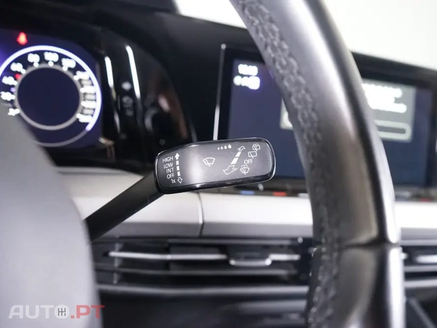 Volkswagen Golf 1.0 TSI Confortline