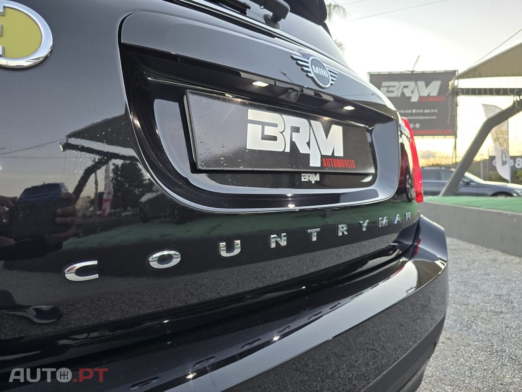 MINI Countryman Cooper SE Premium Essential Auto