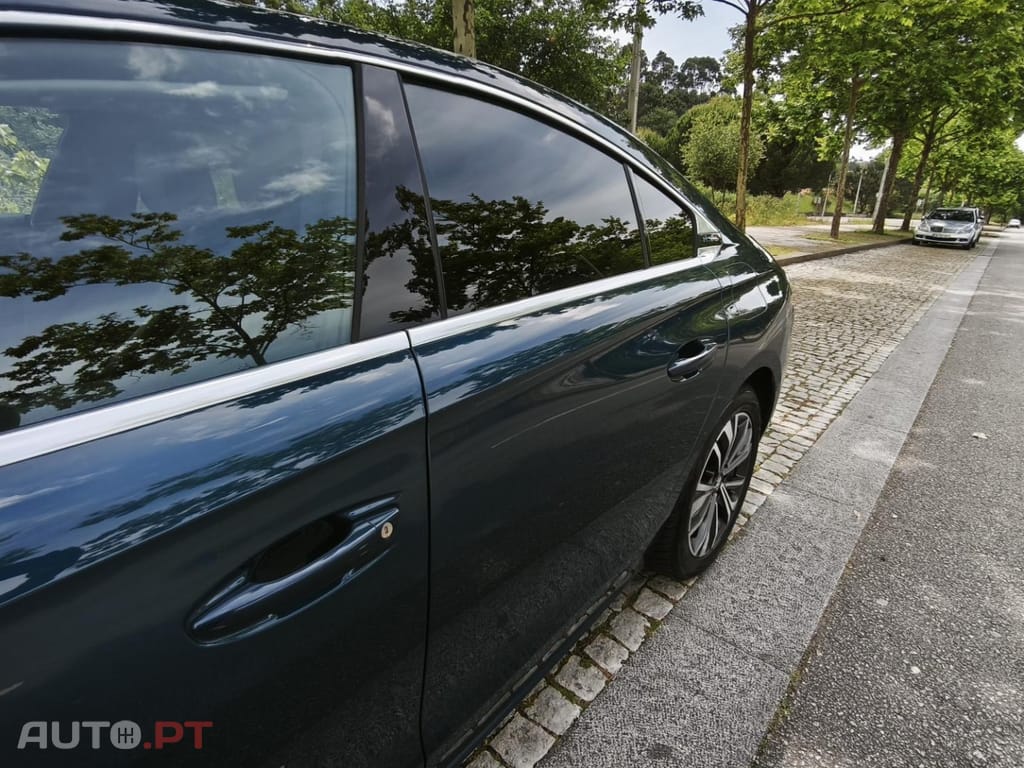 Peugeot 508 1.6 Hybrid Allure Pack e-EAT8