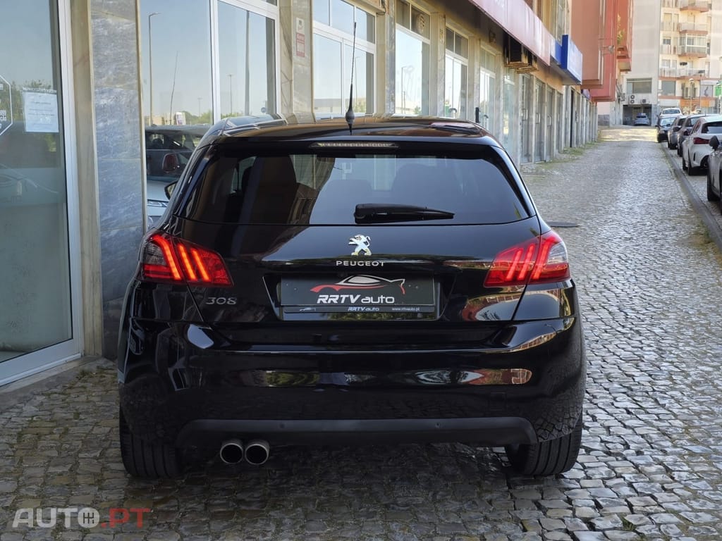 Peugeot 308 1.6 BlueHDi Style J17