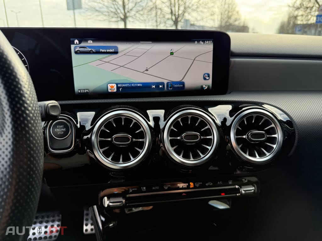 Mercedes-Benz A 250 e AMG Line