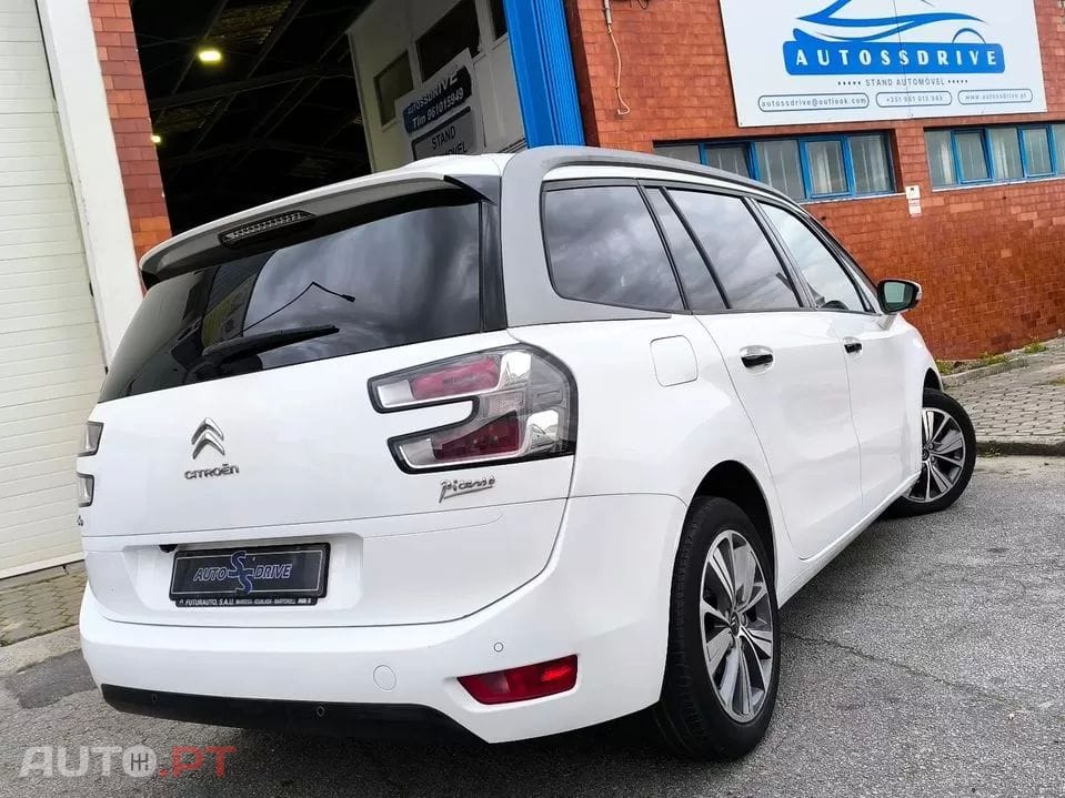 Citroën C4 Grand Picasso 1.6 BlueHDi Exclusive EAT6 — fotografia 12