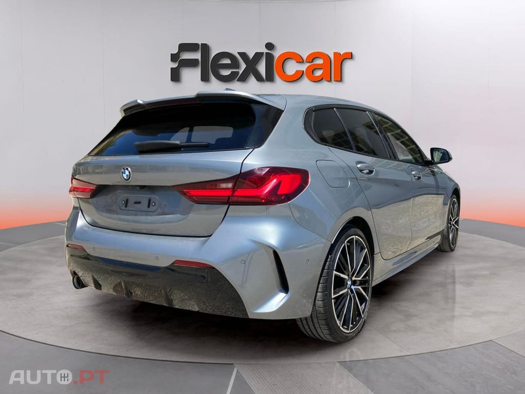 BMW 118 i Pack Desportivo M Auto